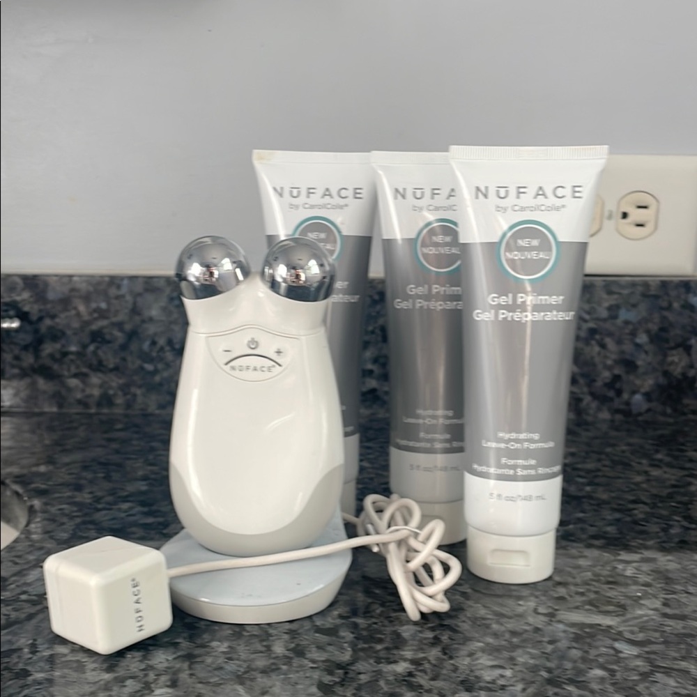 NuFACE White and Gray Facial Toning Tool